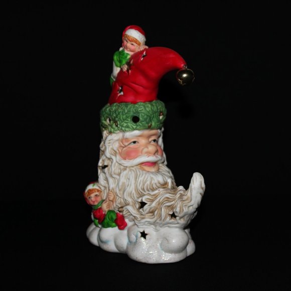 Christmas Salt and Pepper Shakers | Hallmark Santa and Mrs. Claus Shakers - Picture 7 of 14